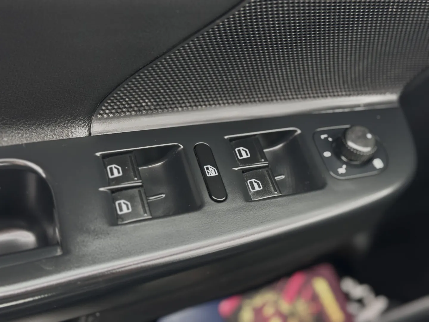 Cumpara/ Vinde online Volkswagen Jetta 2010 SH, la cel mai bun pret pentru tine!