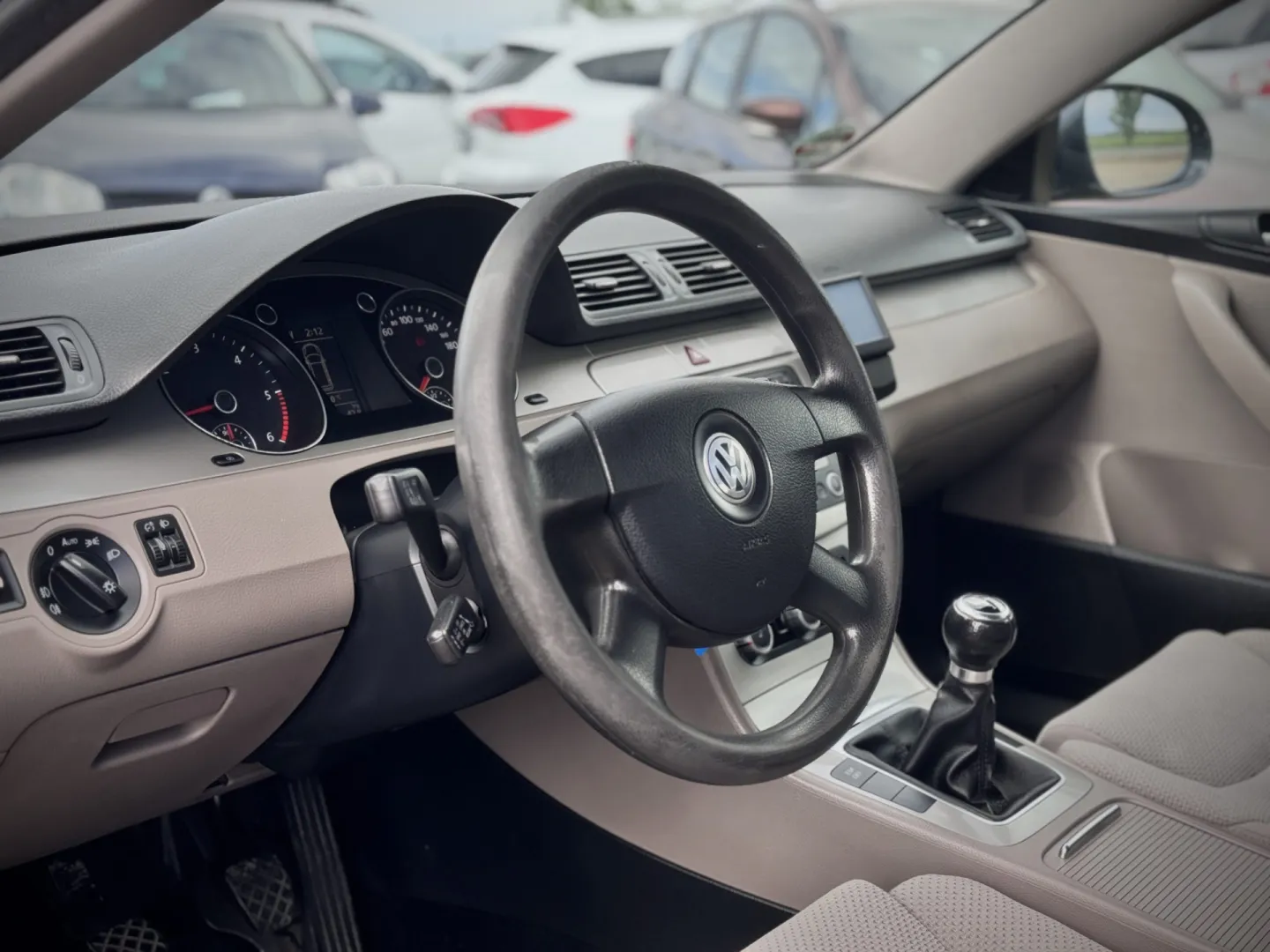 Cumpara/ Vinde online Volkswagen Passat 2009 SH, la cel mai bun pret pentru tine!