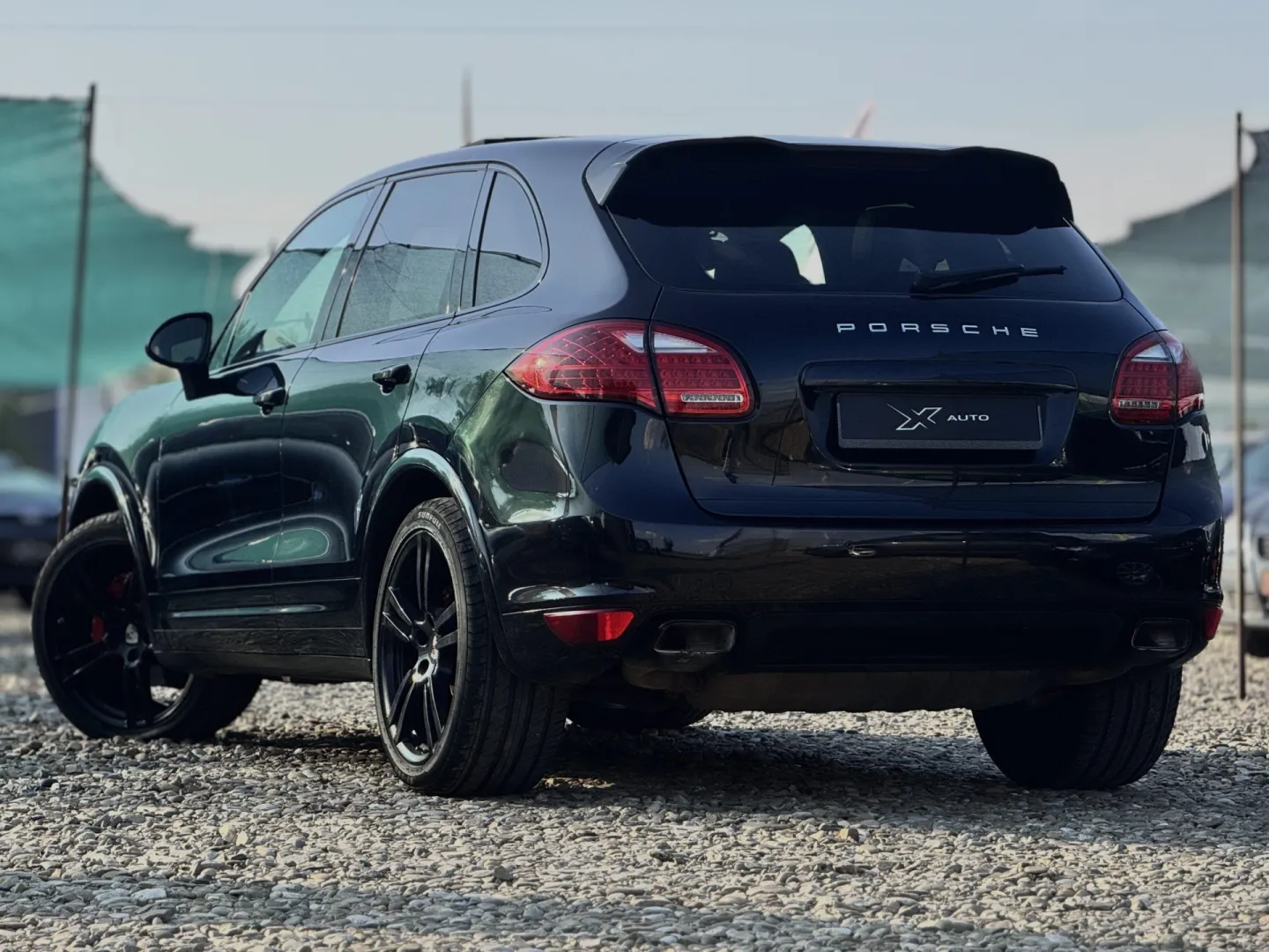 Cumpara/ Vinde online Porsche Cayenne 2011 SH, la cel mai bun pret pentru tine!