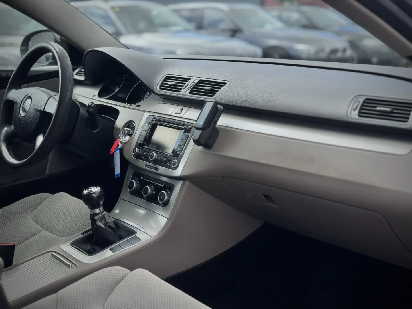 Cumpara/ Vinde online Volkswagen Passat 2009 SH, la cel mai bun pret pentru tine!