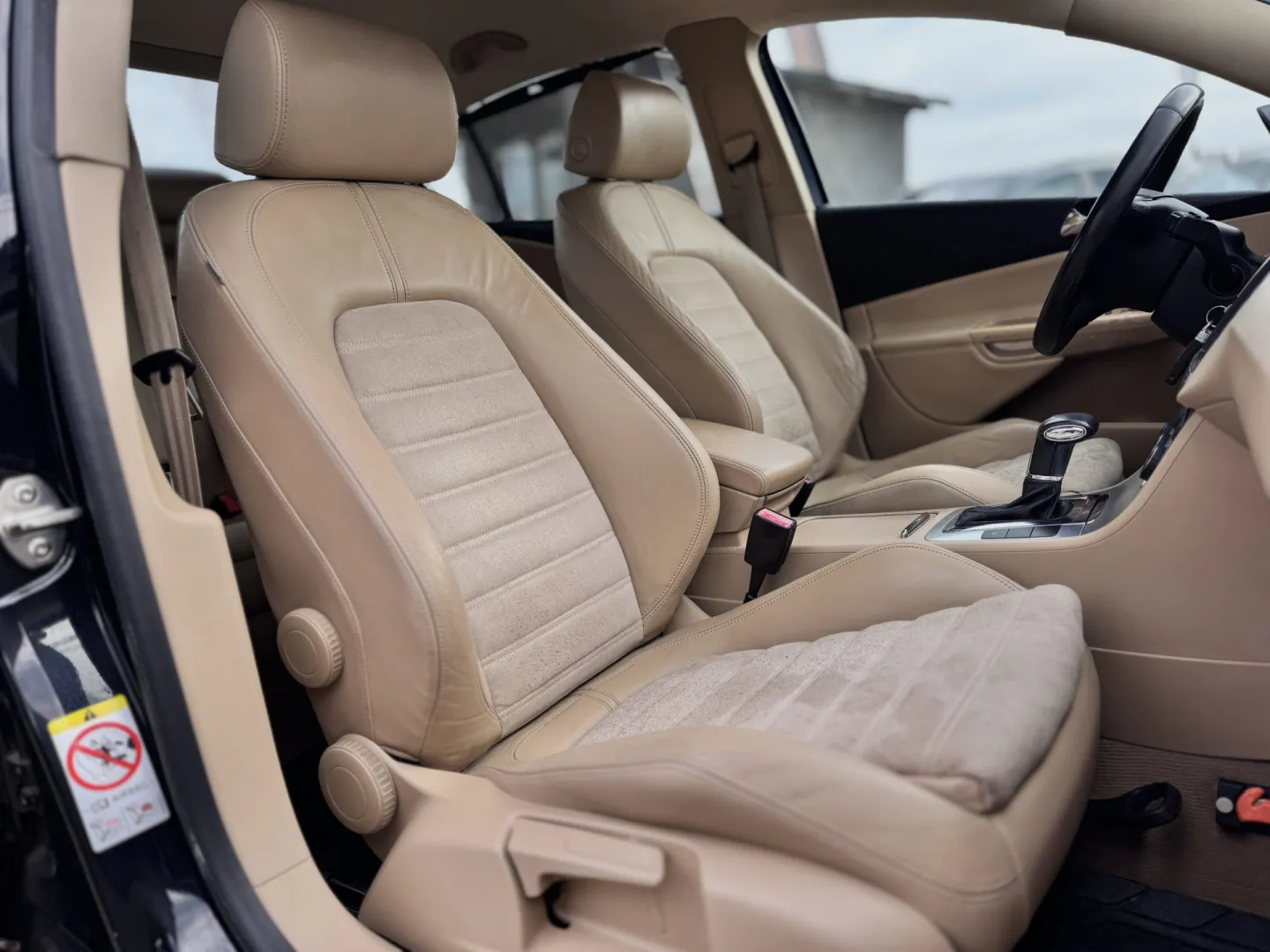 Cumpara/ Vinde online Volkswagen Passat 2006 SH, la cel mai bun pret pentru tine!