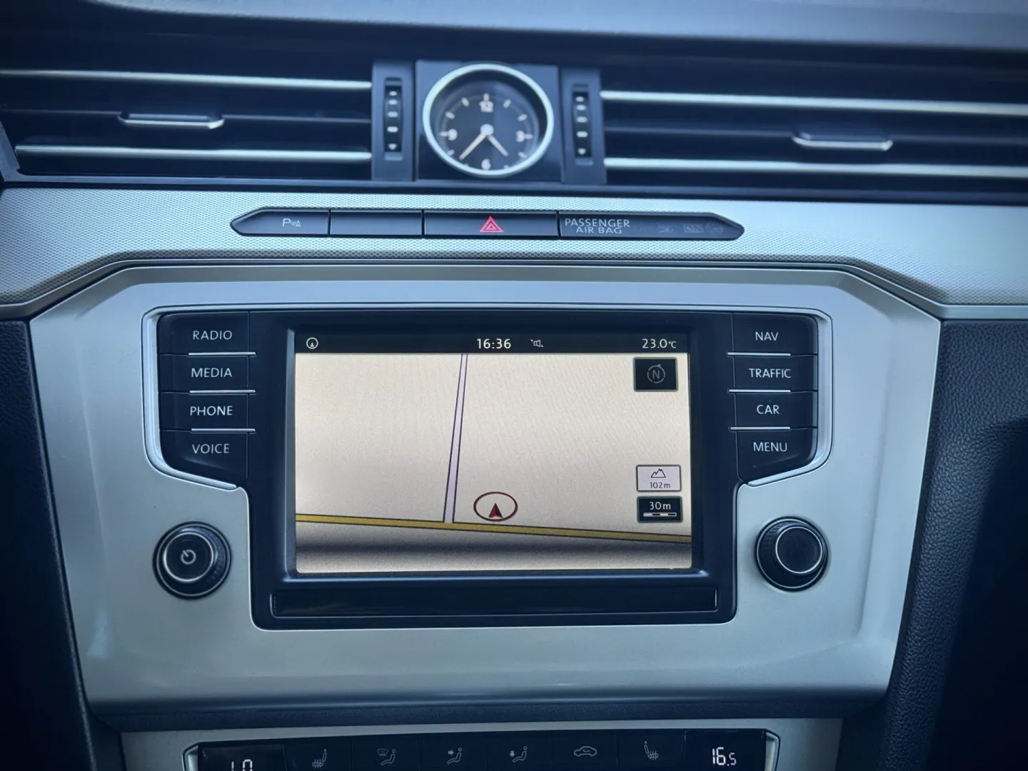 Cumpara/ Vinde online Volkswagen Passat 2016 SH, la cel mai bun pret pentru tine!
