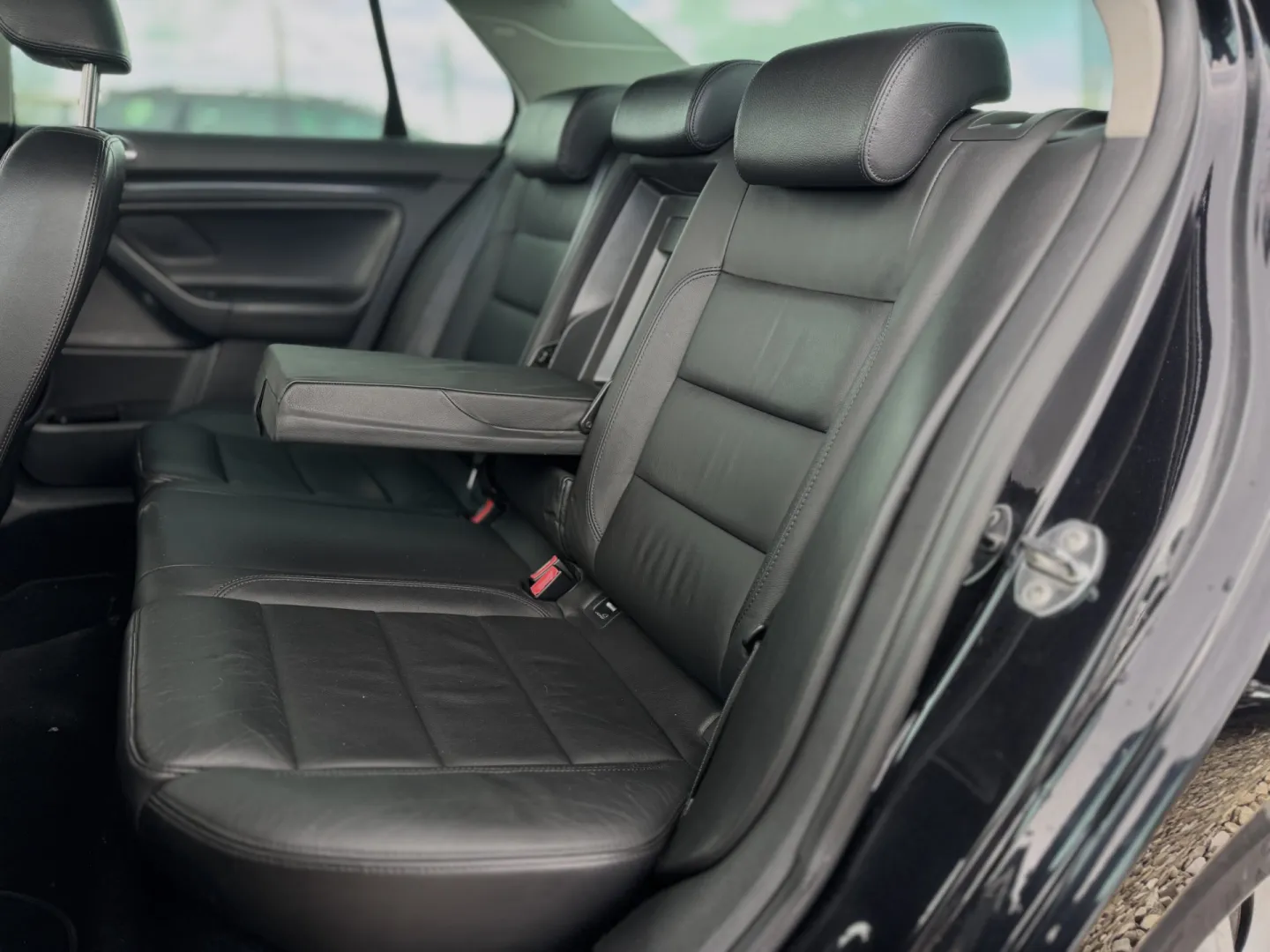 Cumpara/ Vinde online Volkswagen Jetta 2010 SH, la cel mai bun pret pentru tine!