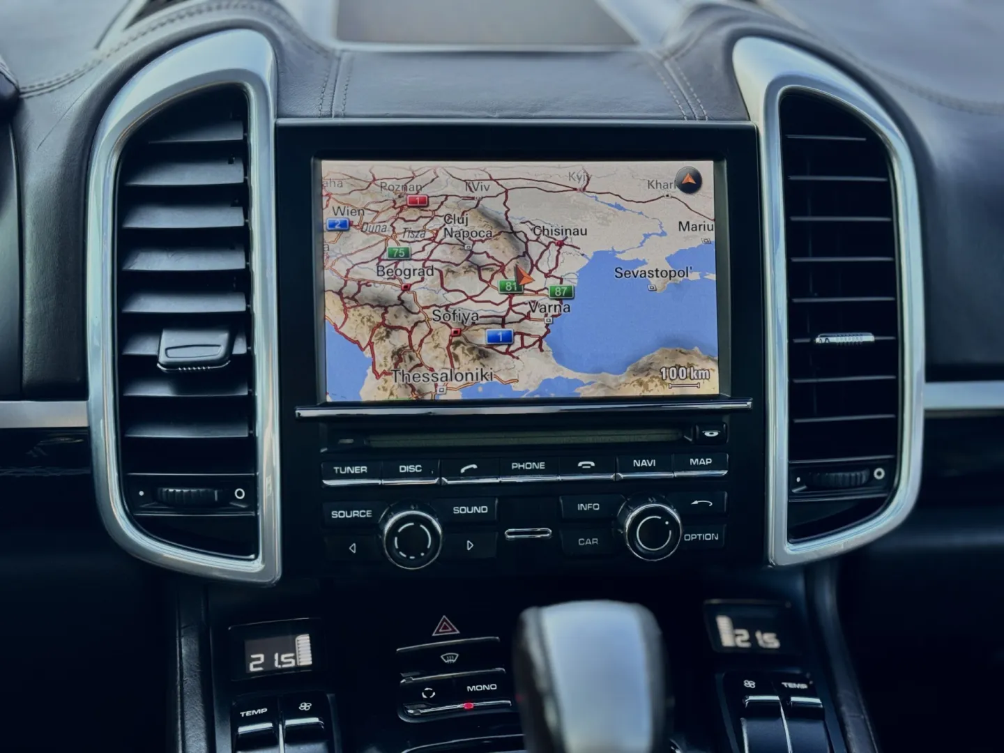 Cumpara/ Vinde online Porsche Cayenne 2011 SH, la cel mai bun pret pentru tine!