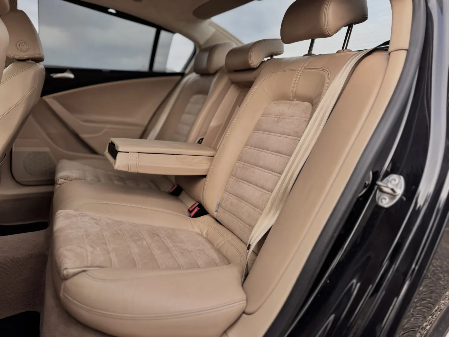 Cumpara/ Vinde online Volkswagen Passat 2006 SH, la cel mai bun pret pentru tine!
