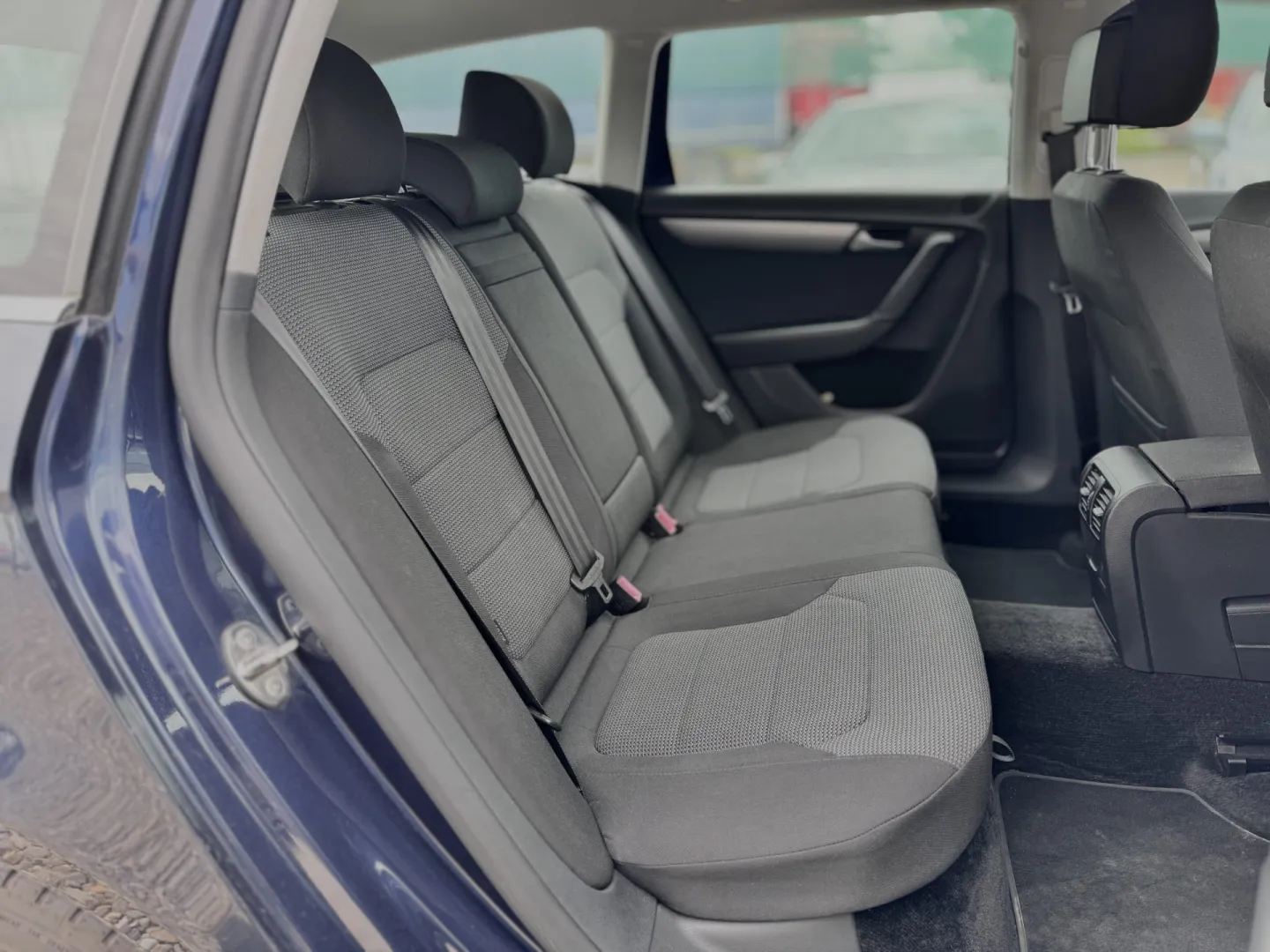 Cumpara/ Vinde online Volkswagen Passat 2011 SH, la cel mai bun pret pentru tine!