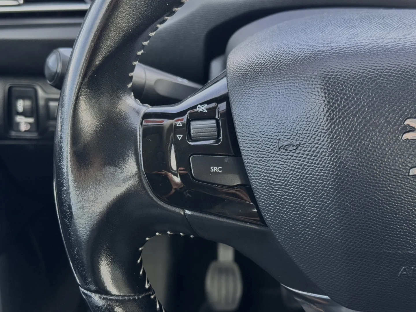 Cumpara/ Vinde online Peugeot 308 2016 SH, la cel mai bun pret pentru tine!