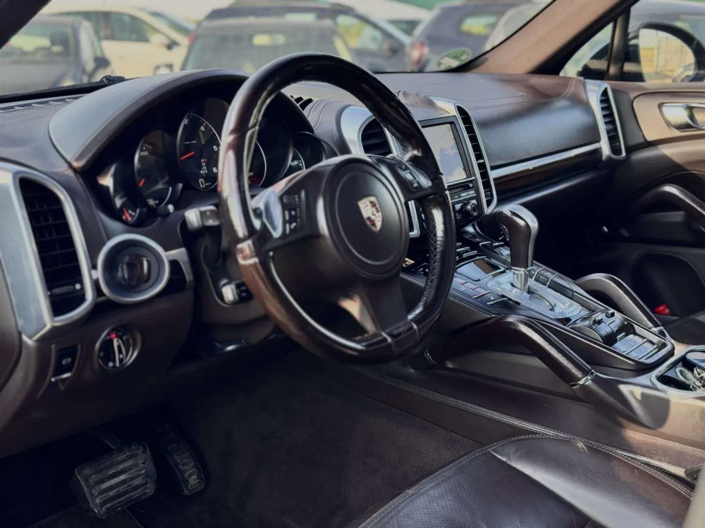 Cumpara/ Vinde online Porsche Cayenne 2011 SH, la cel mai bun pret pentru tine!