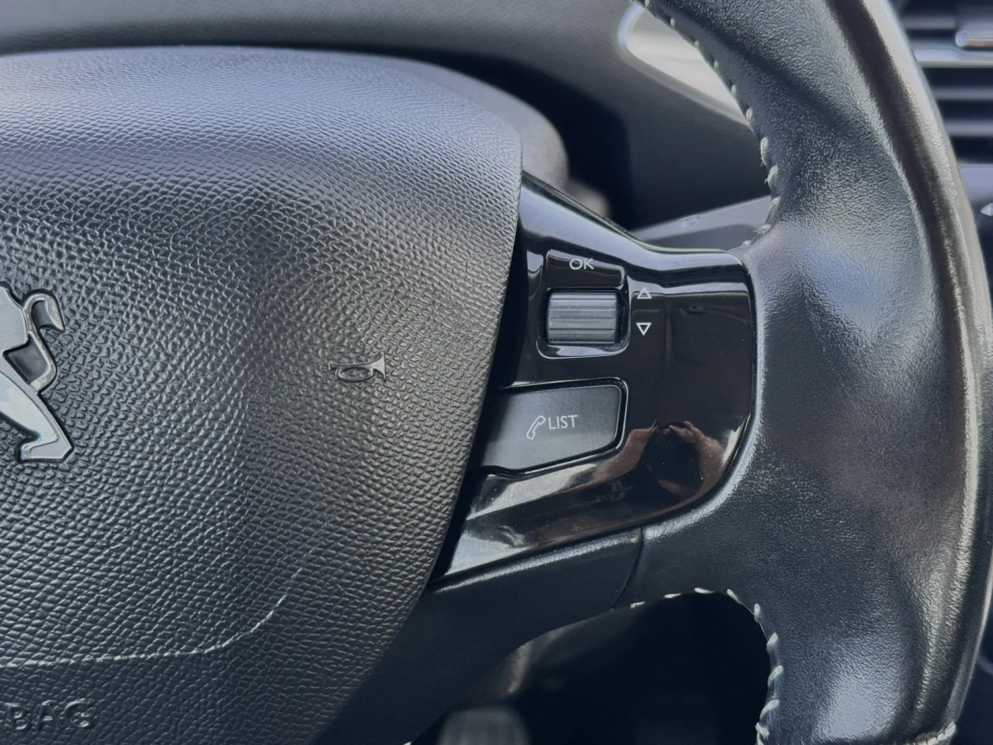 Cumpara/ Vinde online Peugeot 308 2016 SH, la cel mai bun pret pentru tine!
