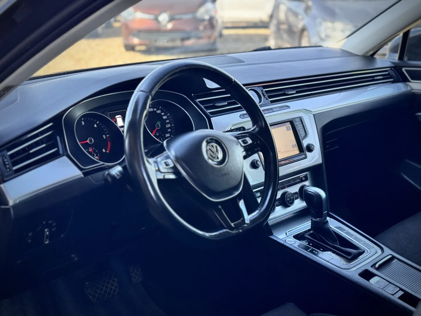 Cumpara/ Vinde online Volkswagen Passat 2016 SH, la cel mai bun pret pentru tine!