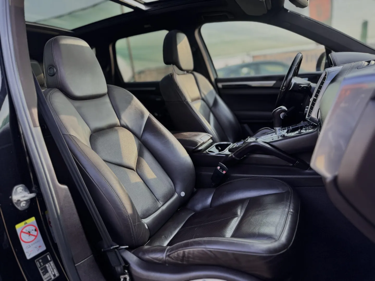 Cumpara/ Vinde online Porsche Cayenne 2011 SH, la cel mai bun pret pentru tine!