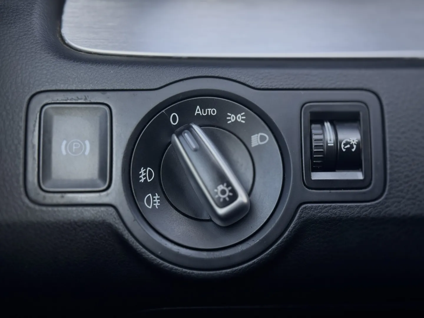 Cumpara/ Vinde online Volkswagen Passat CC 2009 SH, la cel mai bun pret pentru tine!