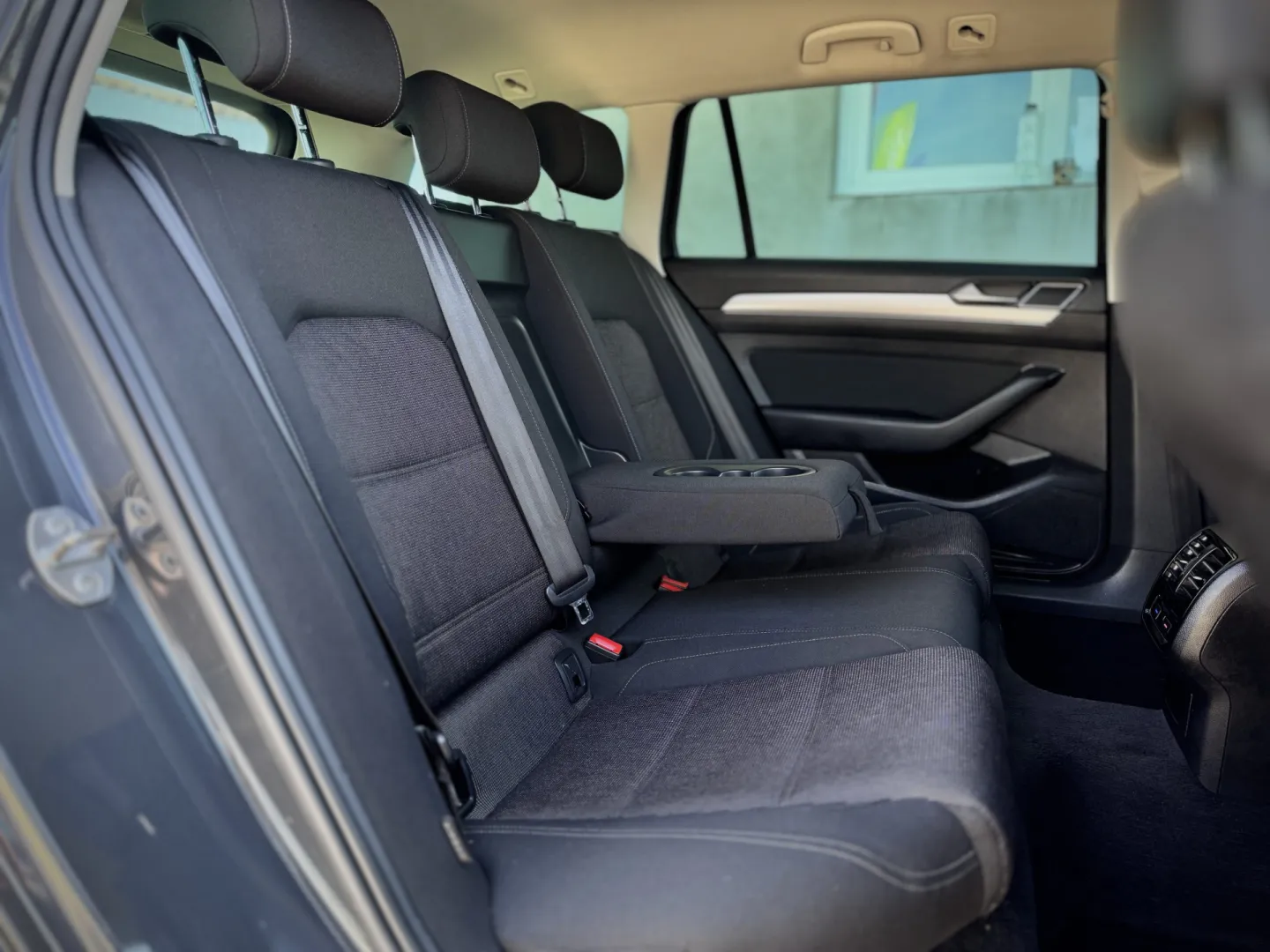 Cumpara/ Vinde online Volkswagen Passat 2016 SH, la cel mai bun pret pentru tine!