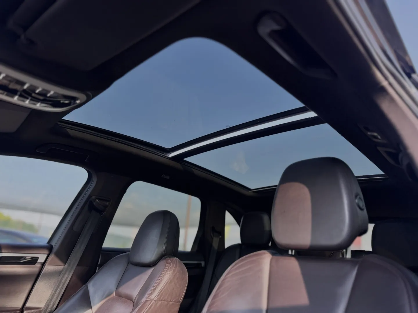 Cumpara/ Vinde online Porsche Cayenne 2011 SH, la cel mai bun pret pentru tine!