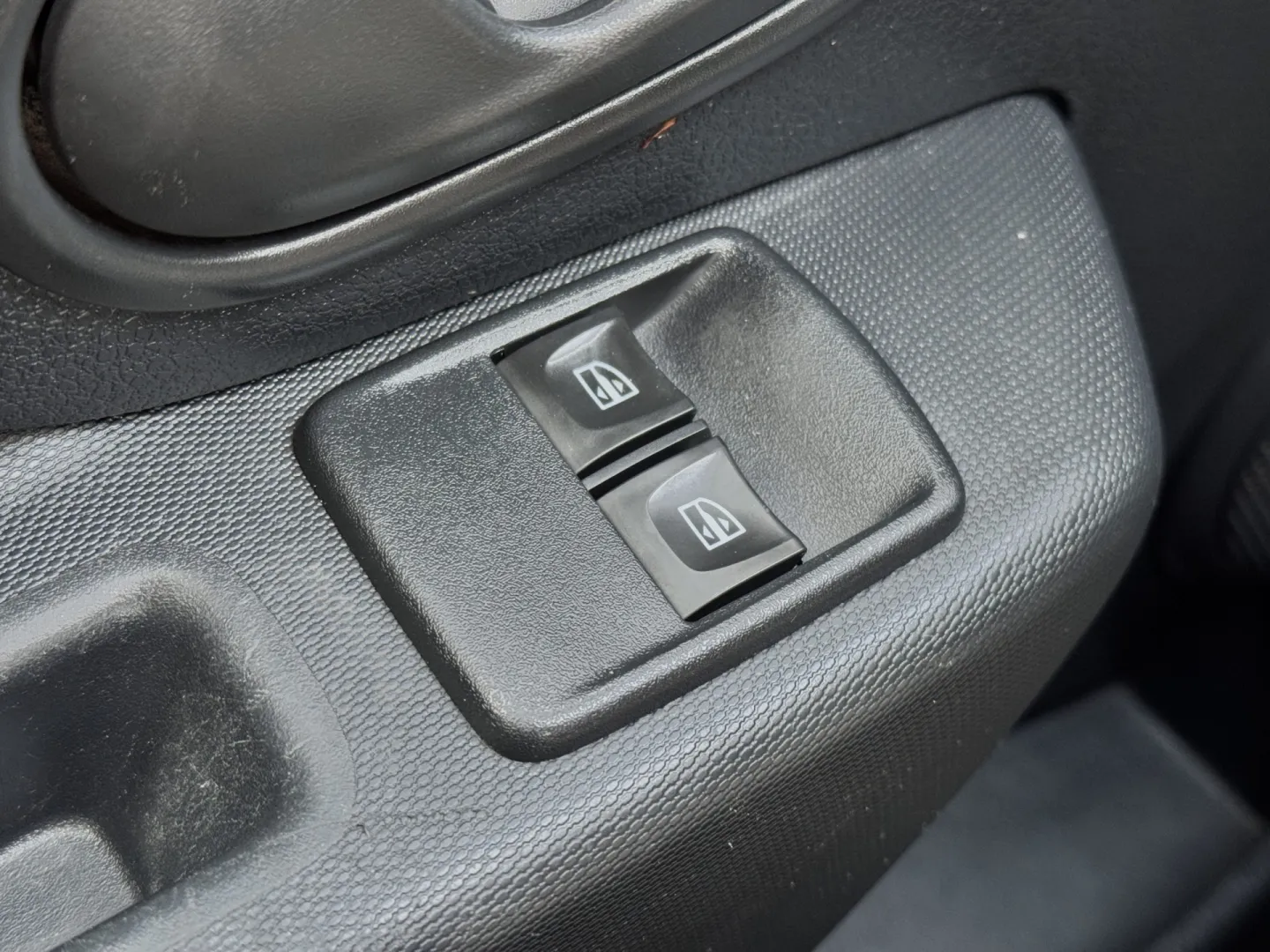 Cumpara/ Vinde online Dacia Sandero 2018 SH, la cel mai bun pret pentru tine!