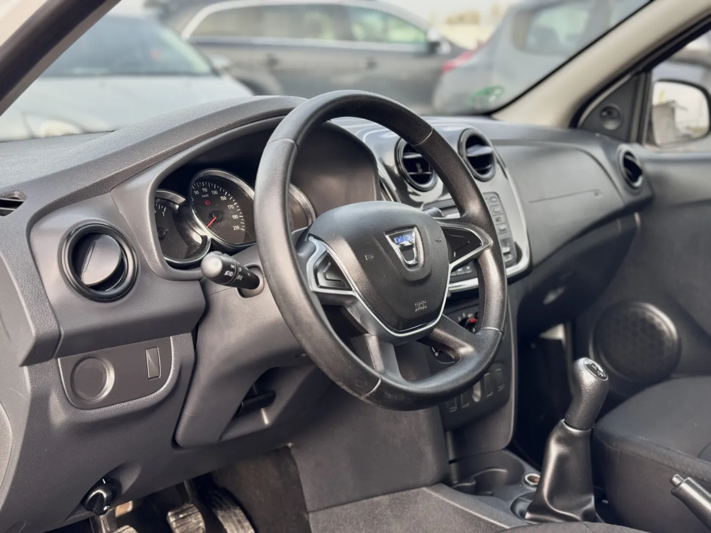 Cumpara/ Vinde online Dacia Sandero 2018 SH, la cel mai bun pret pentru tine!