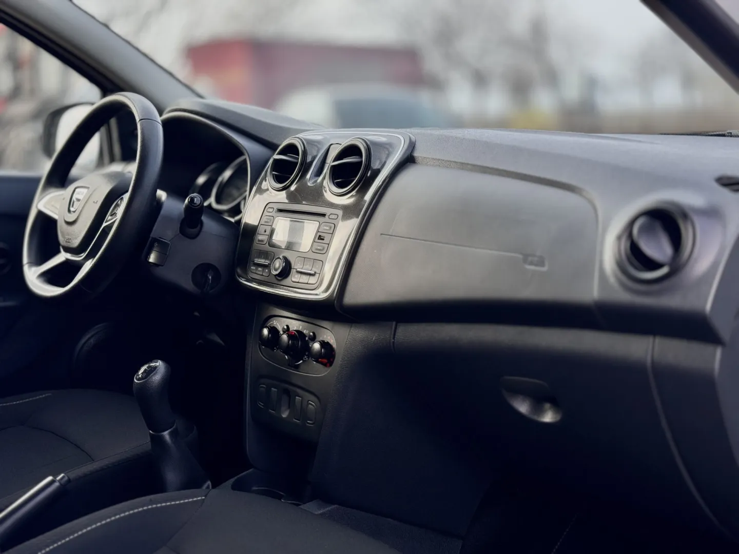 Cumpara/ Vinde online Dacia Sandero 2018 SH, la cel mai bun pret pentru tine!