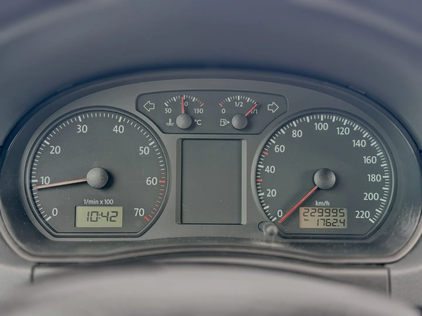 Cumpara/ Vinde online Volkswagen Polo 2006 SH, la cel mai bun pret pentru tine!