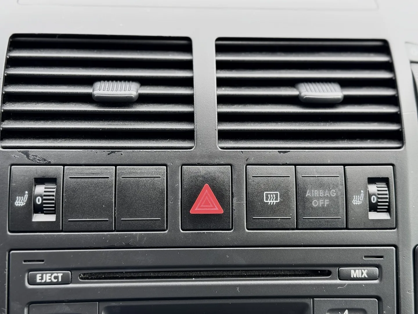 Cumpara/ Vinde online Volkswagen Polo 2006 SH, la cel mai bun pret pentru tine!