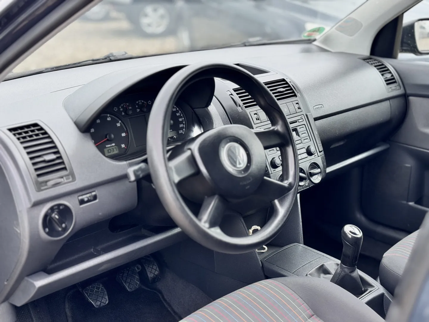 Cumpara/ Vinde online Volkswagen Polo 2006 SH, la cel mai bun pret pentru tine!