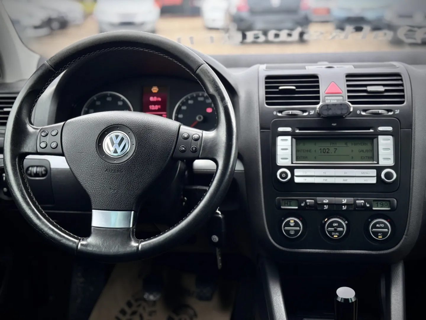 Cumpara/ Vinde online Volkswagen Golf 2007 SH, la cel mai bun pret pentru tine!