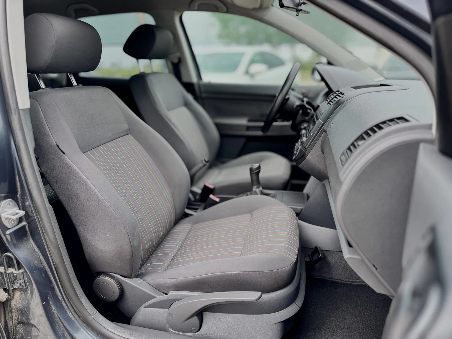 Cumpara/ Vinde online Volkswagen Polo 2006 SH, la cel mai bun pret pentru tine!
