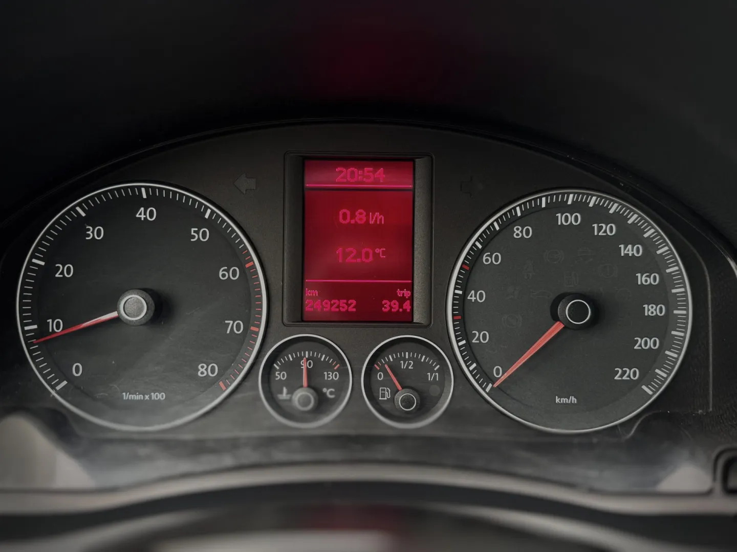 Cumpara/ Vinde online Volkswagen Golf 2007 SH, la cel mai bun pret pentru tine!