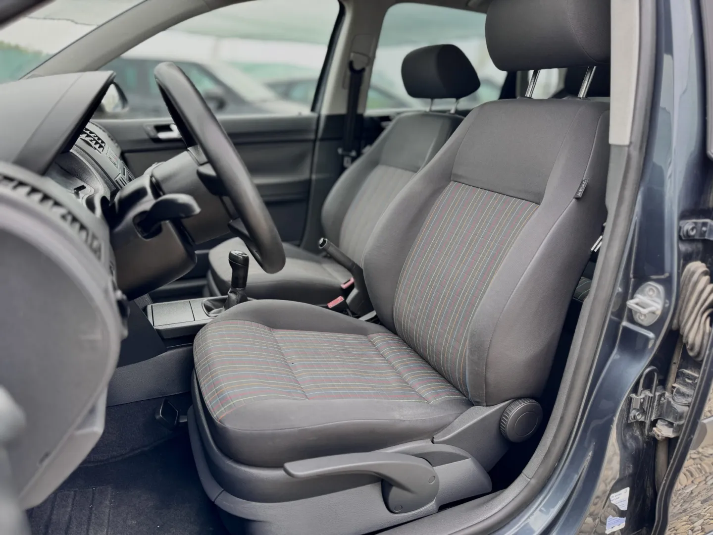 Cumpara/ Vinde online Volkswagen Polo 2006 SH, la cel mai bun pret pentru tine!