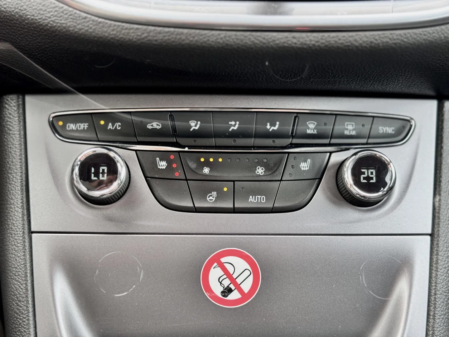 Cumpara/ Vinde online Opel Astra 2016 SH, la cel mai bun pret pentru tine!