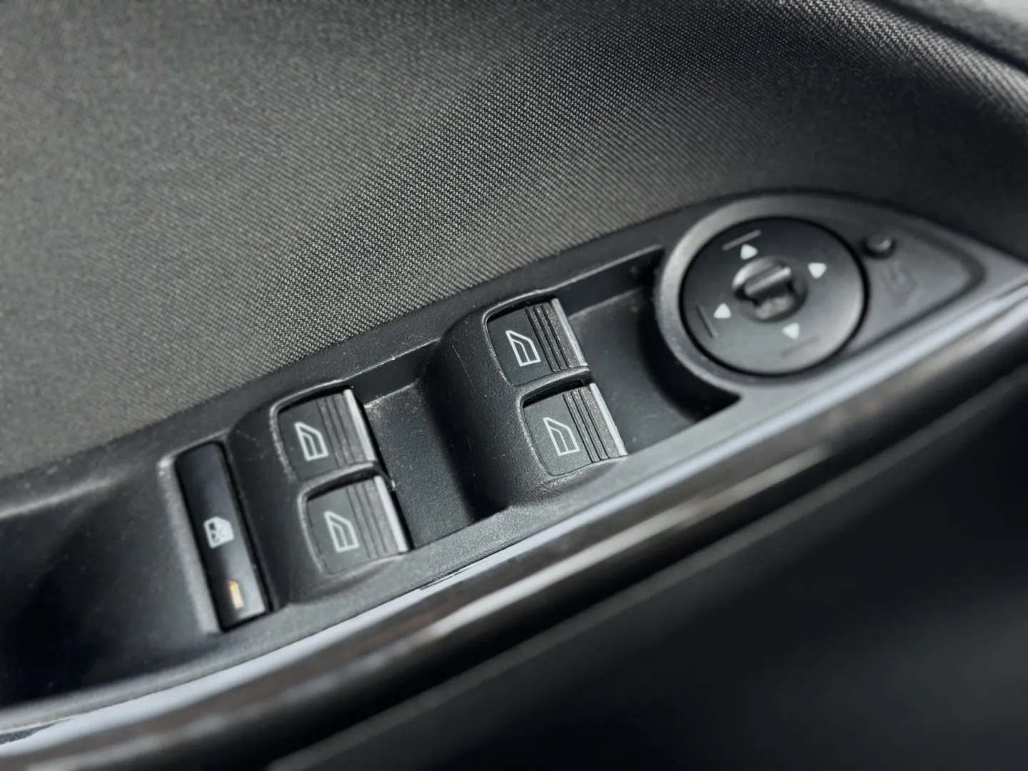 Cumpara/ Vinde online Ford Focus 2017 SH, la cel mai bun pret pentru tine!