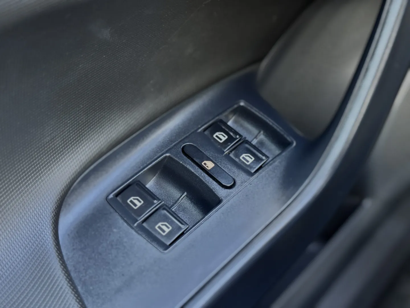 Cumpara/ Vinde online Seat Ibiza 2009 SH, la cel mai bun pret pentru tine!