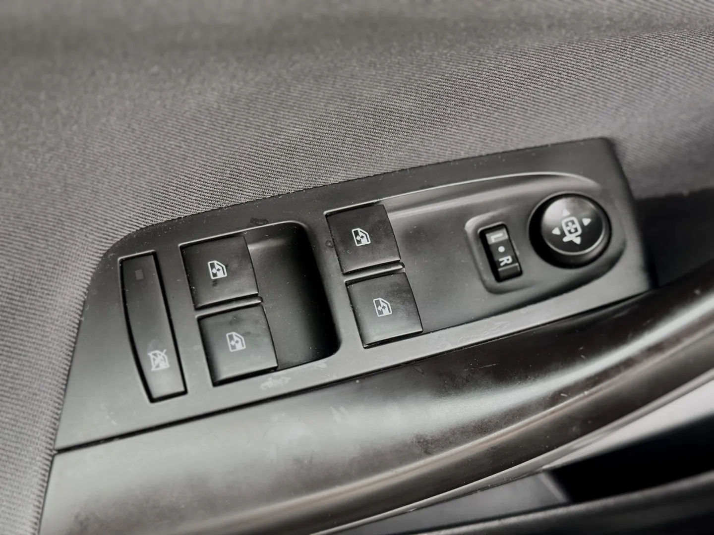 Cumpara/ Vinde online Opel Astra 2016 SH, la cel mai bun pret pentru tine!