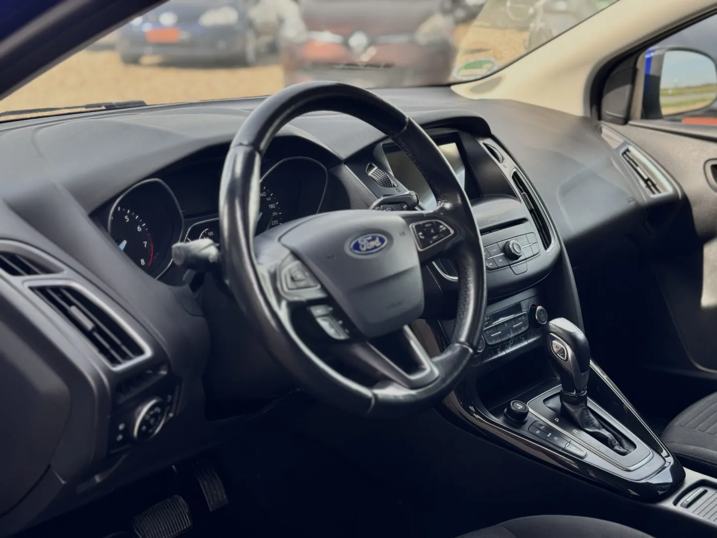 Cumpara/ Vinde online Ford Focus 2017 SH, la cel mai bun pret pentru tine!