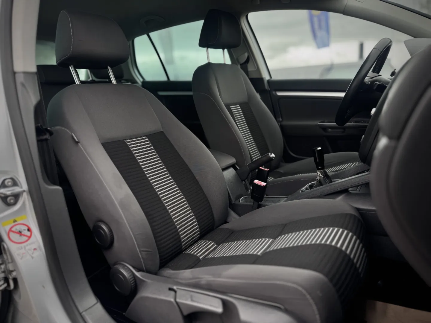 Cumpara/ Vinde online Volkswagen Golf 2007 SH, la cel mai bun pret pentru tine!