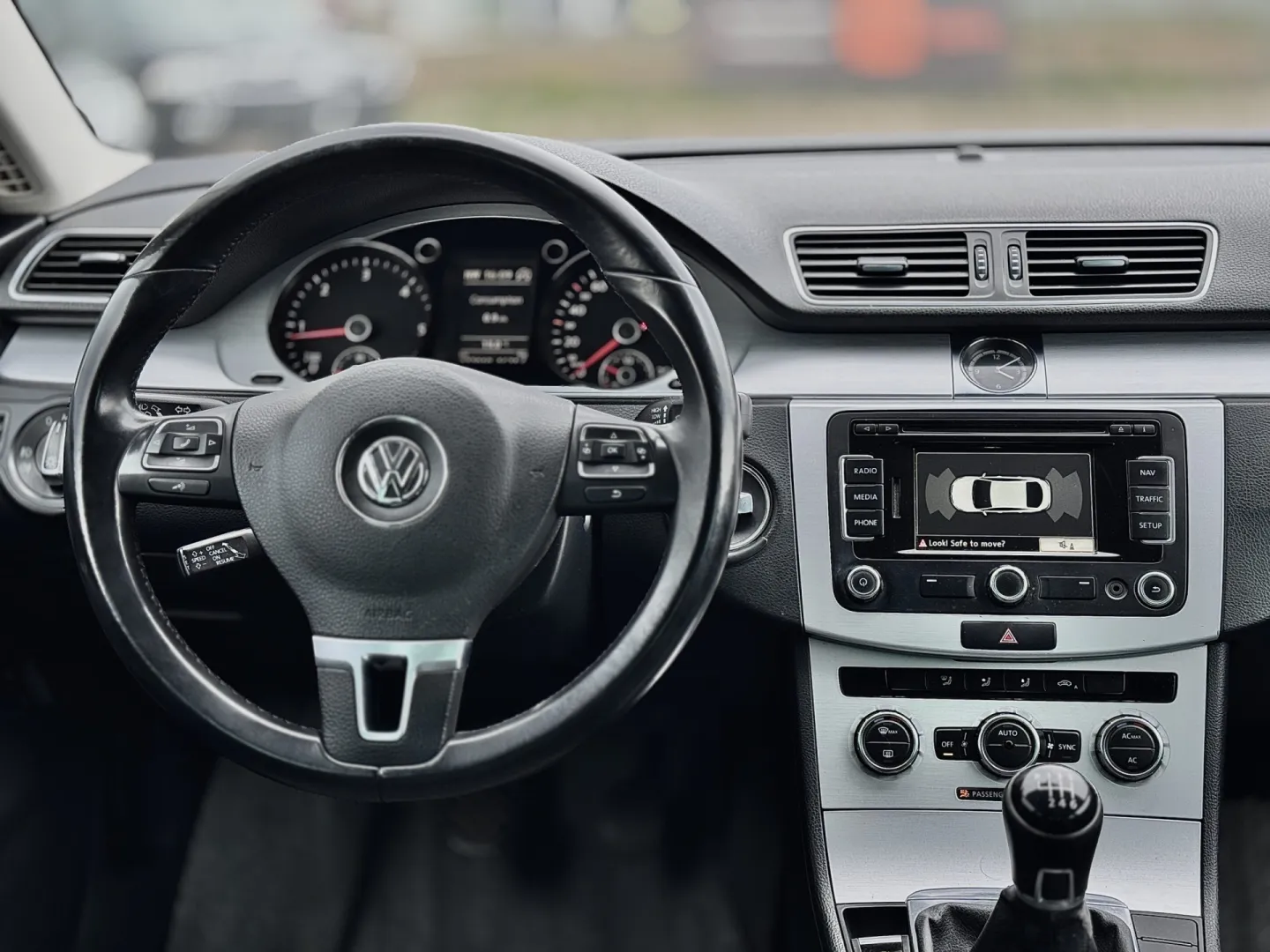 Cumpara/ Vinde online Volkswagen Passat CC 2012 SH, la cel mai bun pret pentru tine!