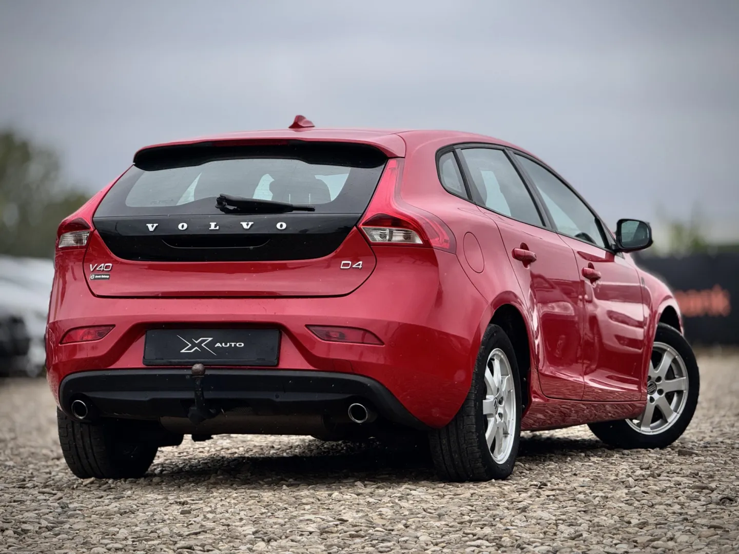 Cumpara/ Vinde online Volvo V40 2014 SH, la cel mai bun pret pentru tine!