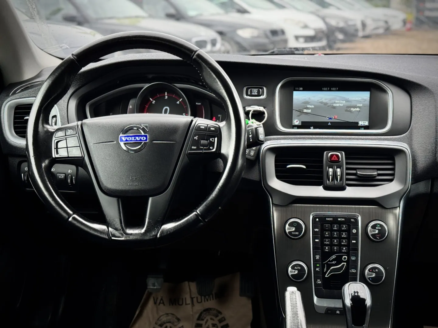 Cumpara/ Vinde online Volvo V40 2014 SH, la cel mai bun pret pentru tine!