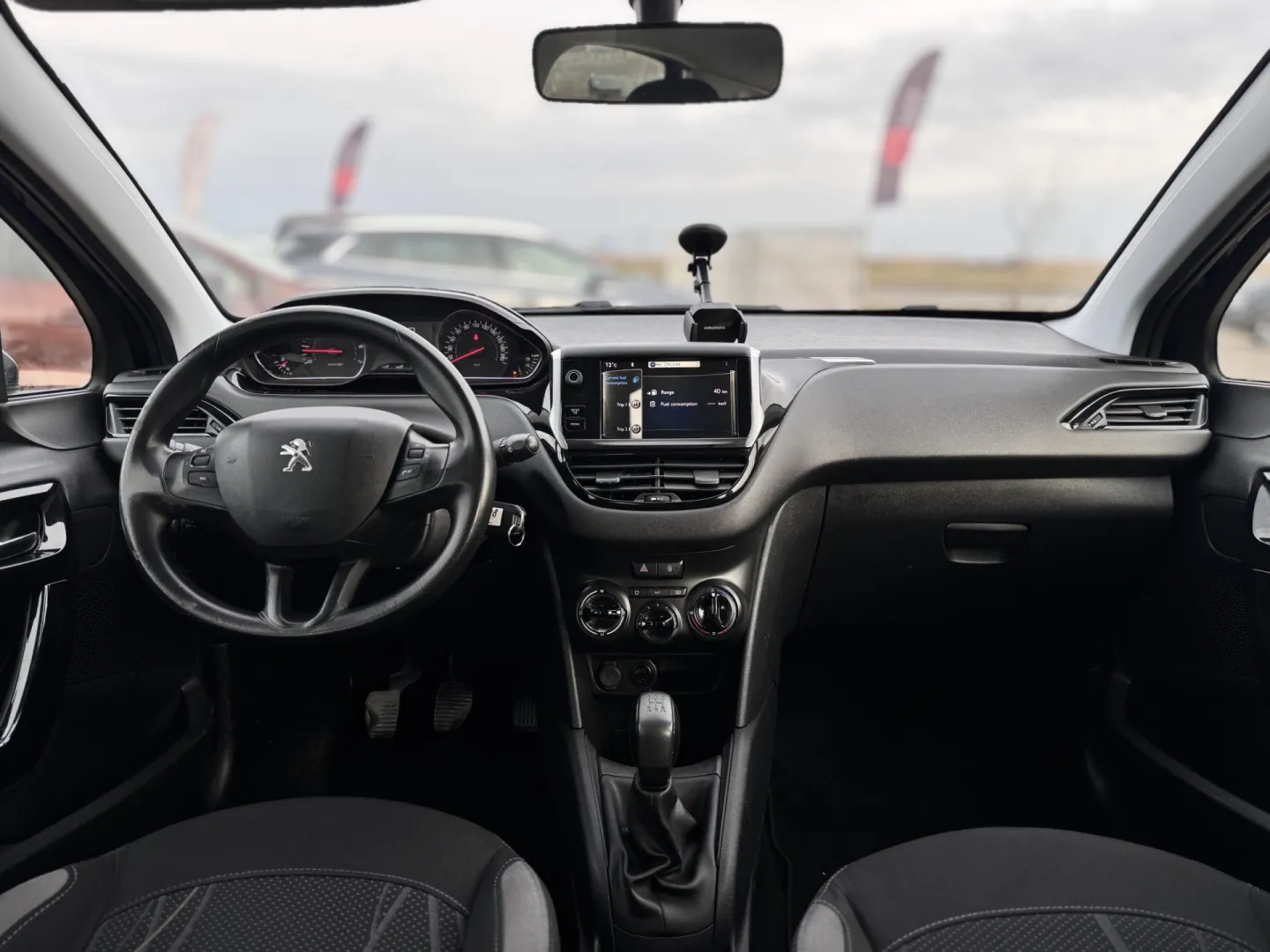 Cumpara/ Vinde online Peugeot 208 2012 SH, la cel mai bun pret pentru tine!