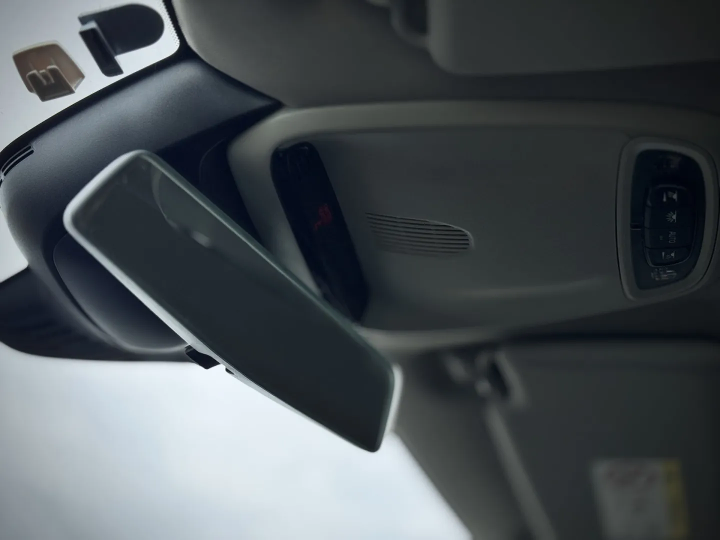 Cumpara/ Vinde online Volvo V40 2014 SH, la cel mai bun pret pentru tine!