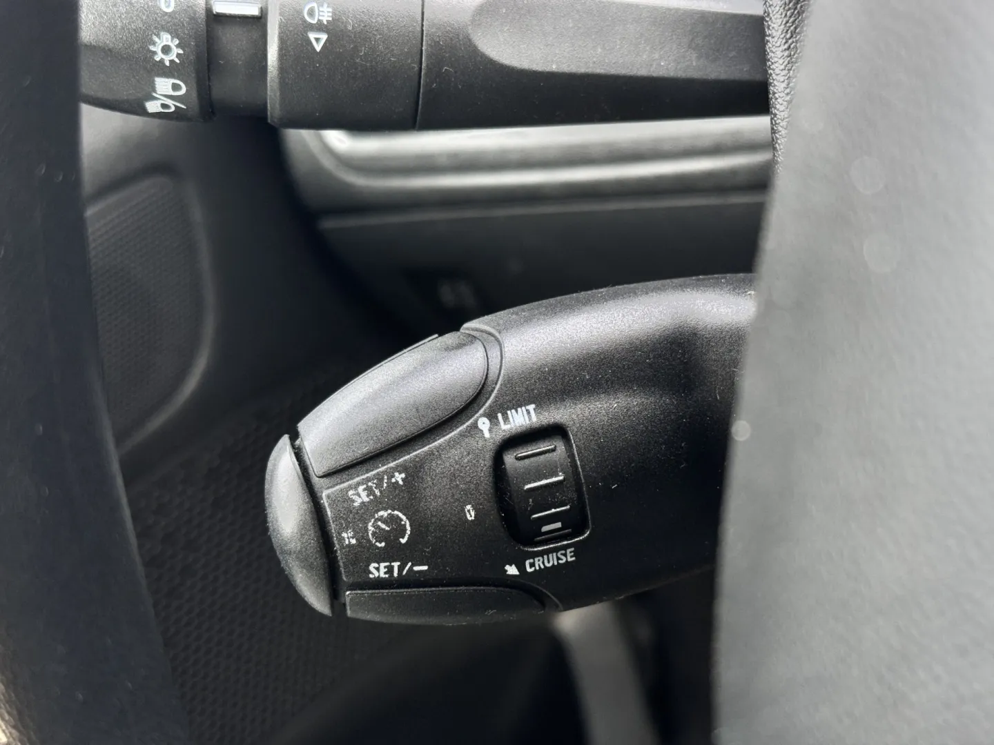 Cumpara/ Vinde online Peugeot 208 2012 SH, la cel mai bun pret pentru tine!