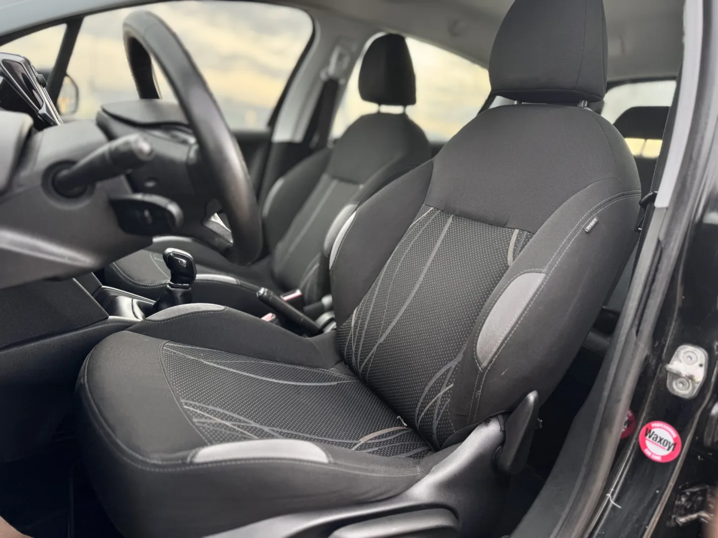 Cumpara/ Vinde online Peugeot 208 2012 SH, la cel mai bun pret pentru tine!