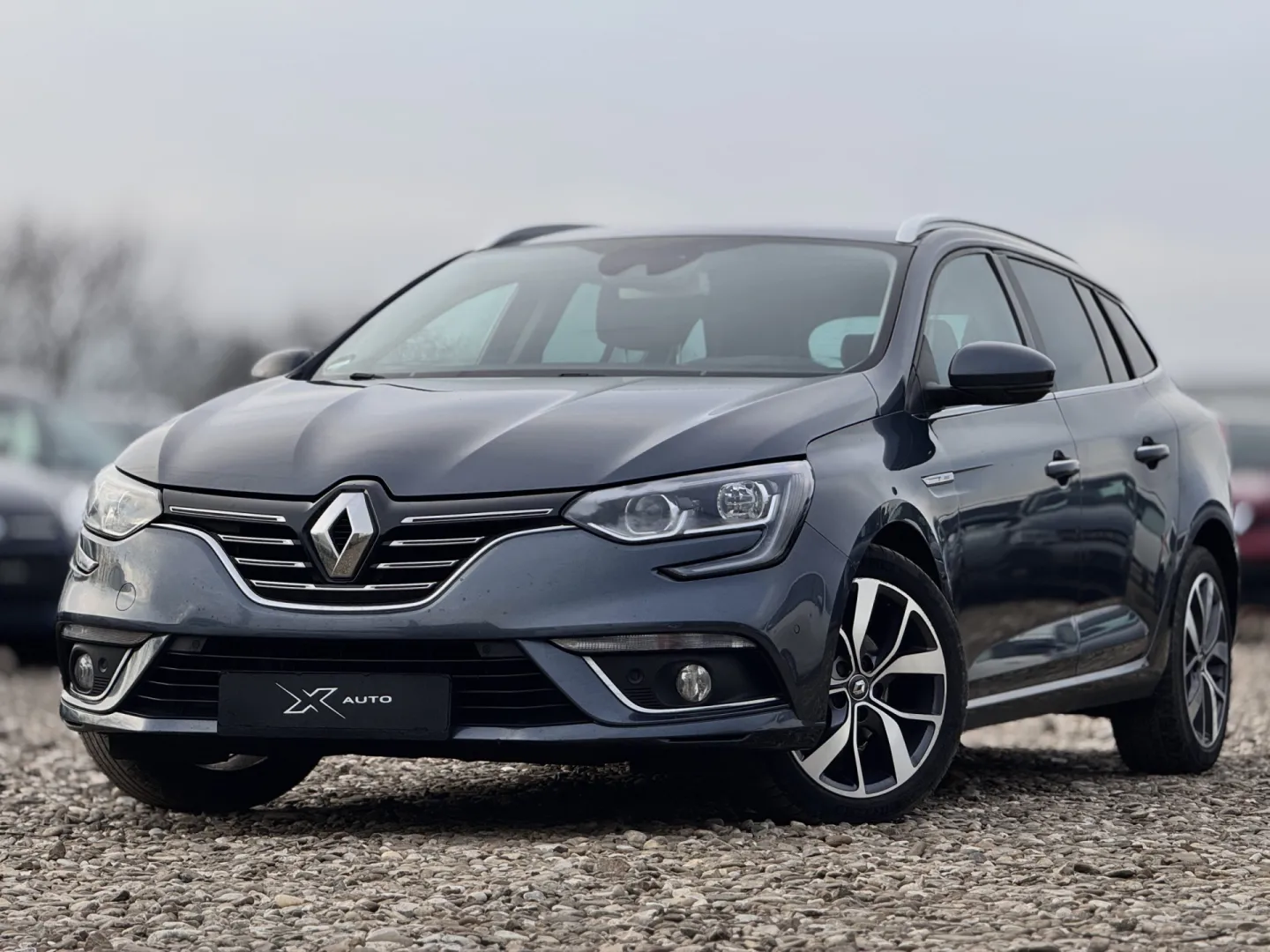 Cumpara/ Vinde online Renault  Megane 2016 SH, la cel mai bun pret pentru tine!
