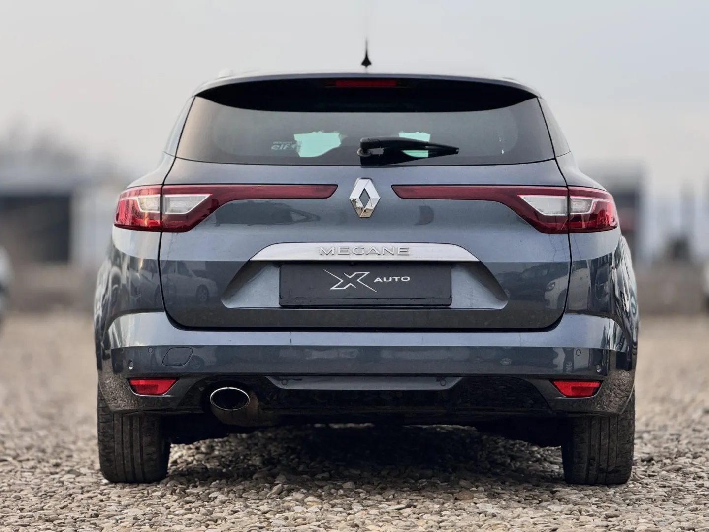 Cumpara/ Vinde online Renault  Megane 2016 SH, la cel mai bun pret pentru tine!