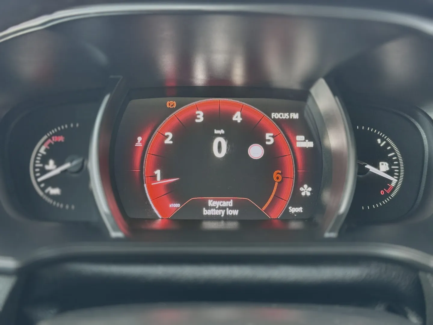 Cumpara/ Vinde online Renault  Megane 2016 SH, la cel mai bun pret pentru tine!