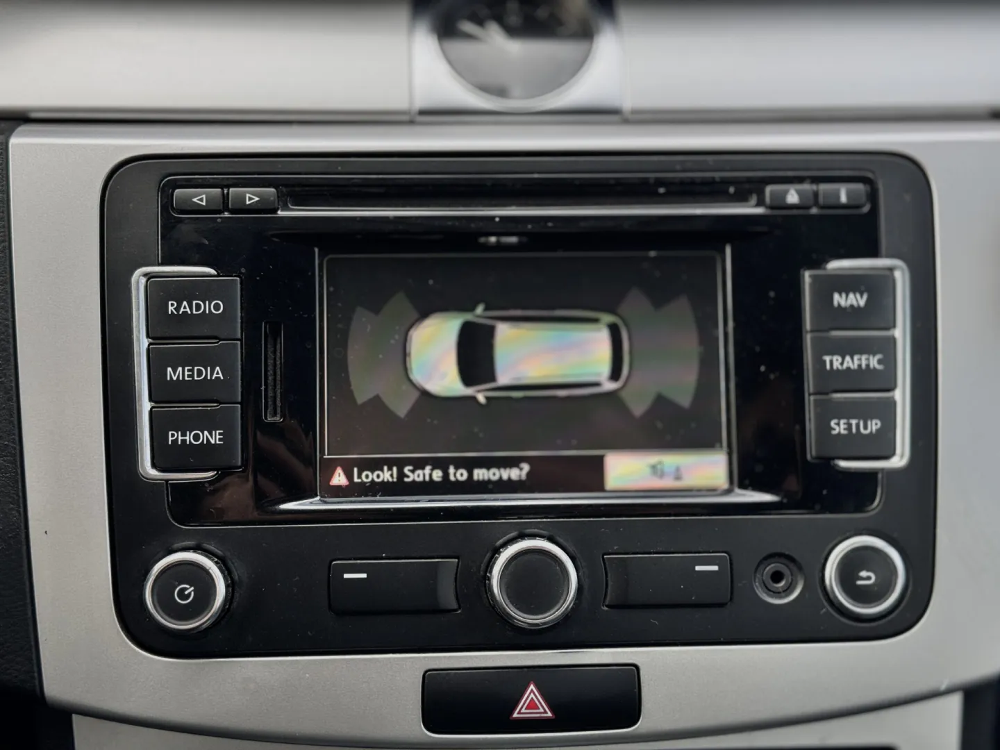 Cumpara/ Vinde online Volkswagen Passat 2012 SH, la cel mai bun pret pentru tine!