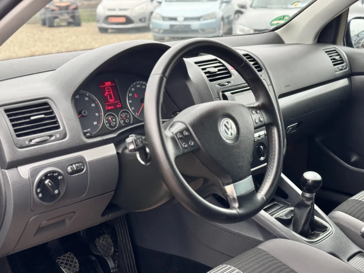 Cumpara/ Vinde online Volkswagen Golf 2008 SH, la cel mai bun pret pentru tine!