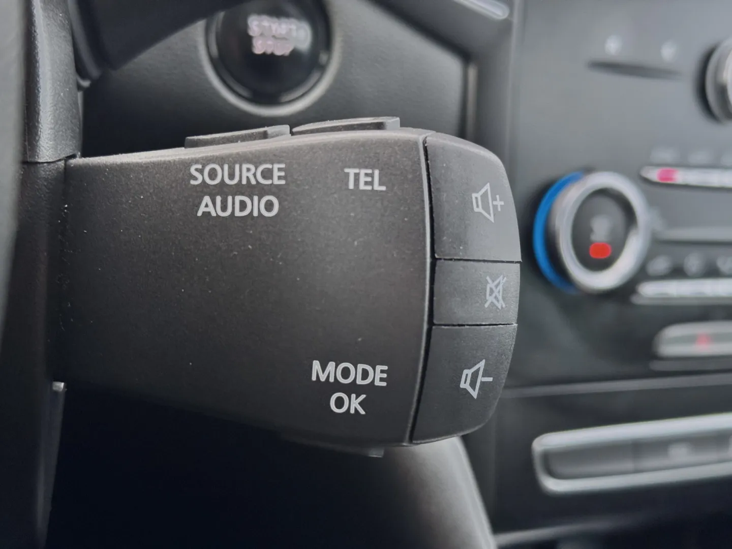 Cumpara/ Vinde online Renault  Megane 2016 SH, la cel mai bun pret pentru tine!