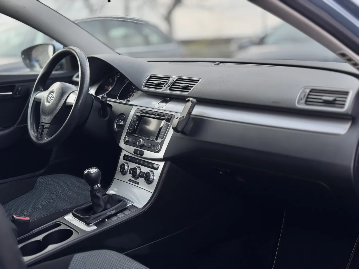 Cumpara/ Vinde online Volkswagen Passat 2012 SH, la cel mai bun pret pentru tine!