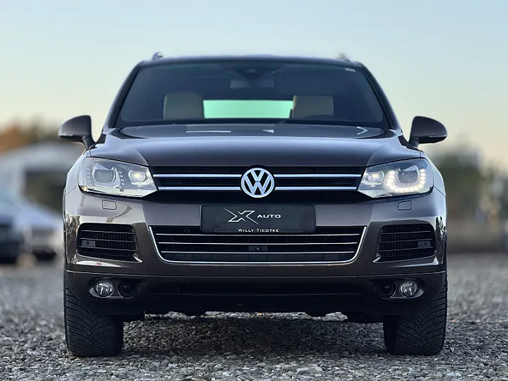 Cumpără / Vinde Volkswagen Touareg 2011 SH, la cel mai bun pret pentru tine!