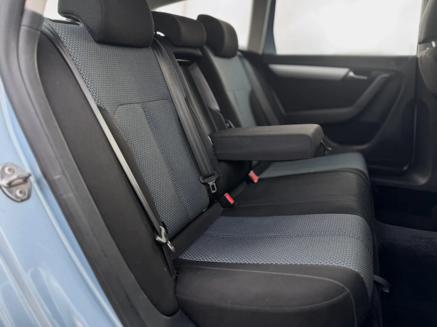 Cumpara/ Vinde online Volkswagen Passat 2012 SH, la cel mai bun pret pentru tine!